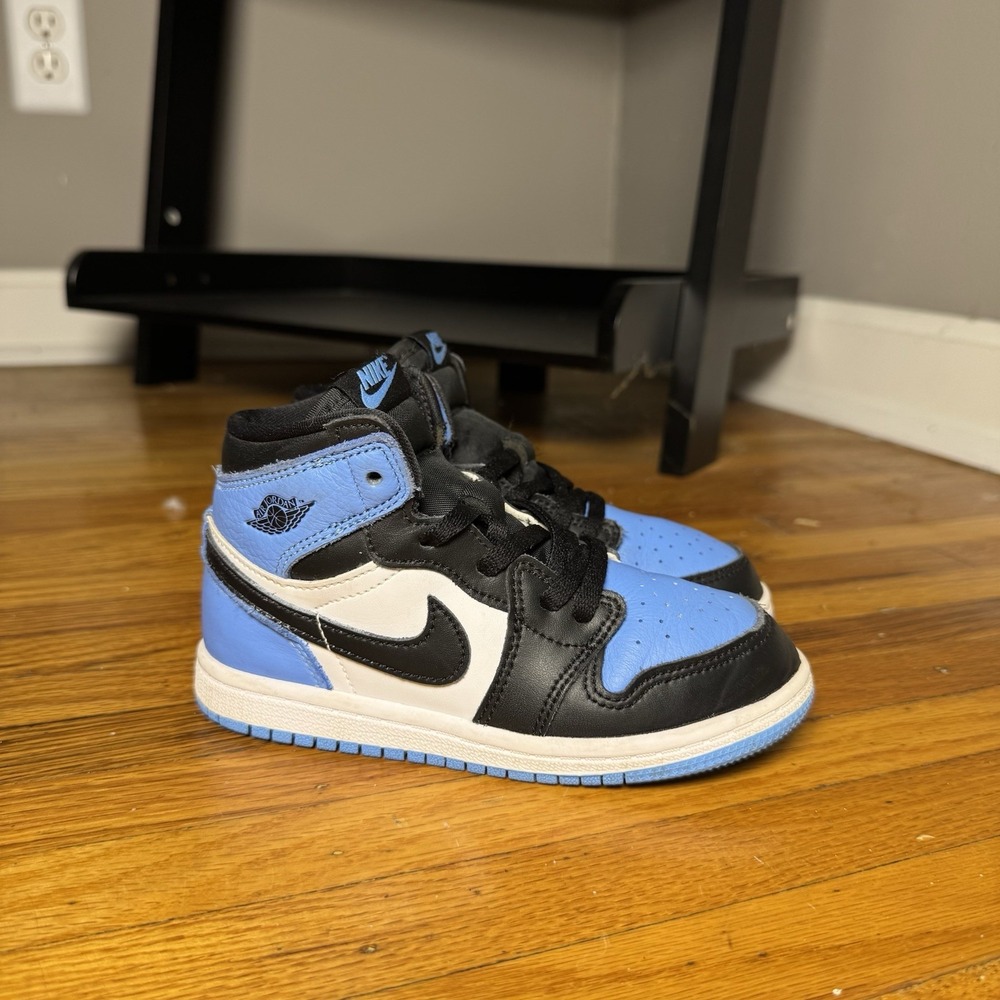 Nike Air Jordan 1 Retro High OG UNC Toe Blue Black FD1413-400 Toddler 10C